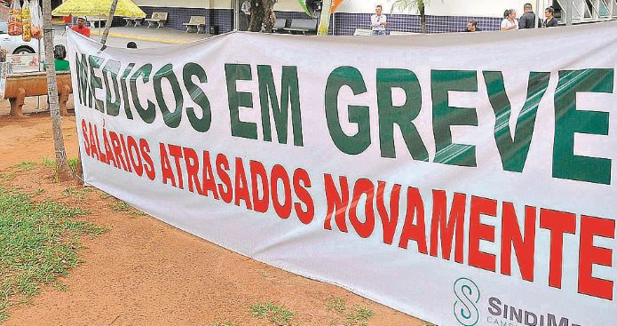 Médicos decidem manter a greve